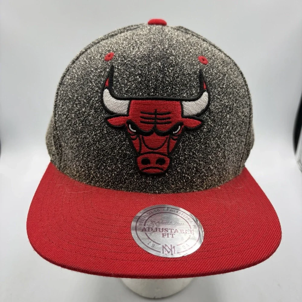 Mitchell And Ness Hat Hardwood Classics Chicago Bulls Windy City Red Snapback
